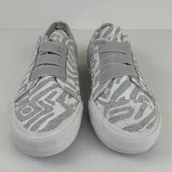 Jenn Ardor Womens Size 6.5 Gray Animal Print Slip On Laceless Canvas Sneakers - Picture 2 of 13
